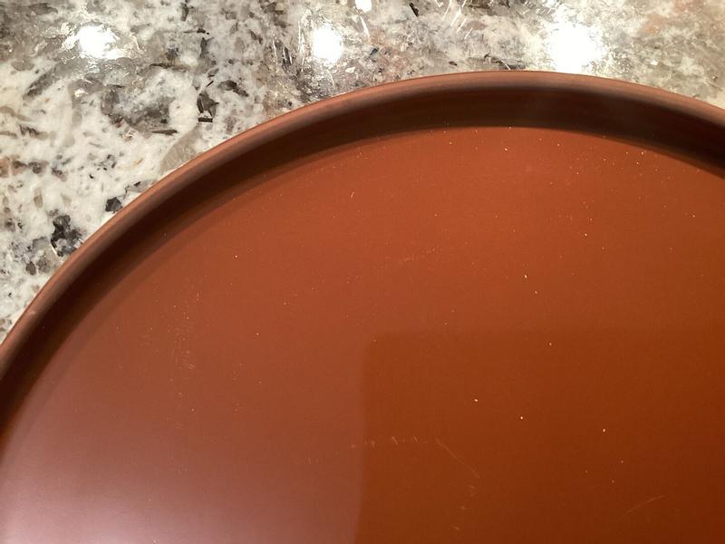Customer photo for "Discoloration of the dinner plates"