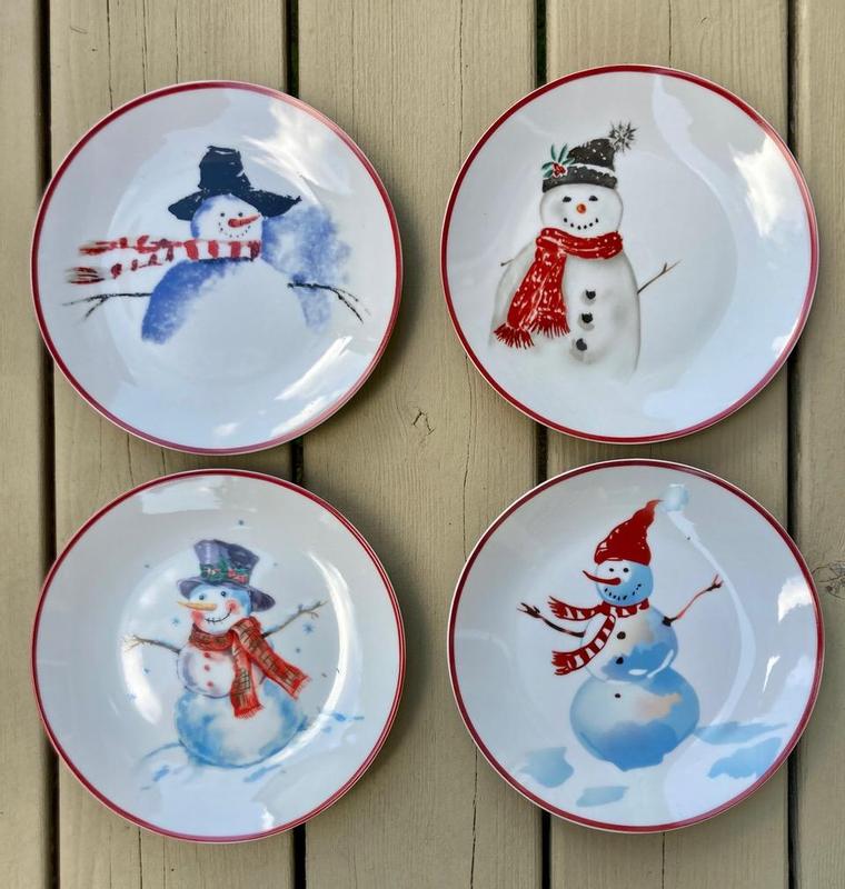 Cheerful Snowman Plates