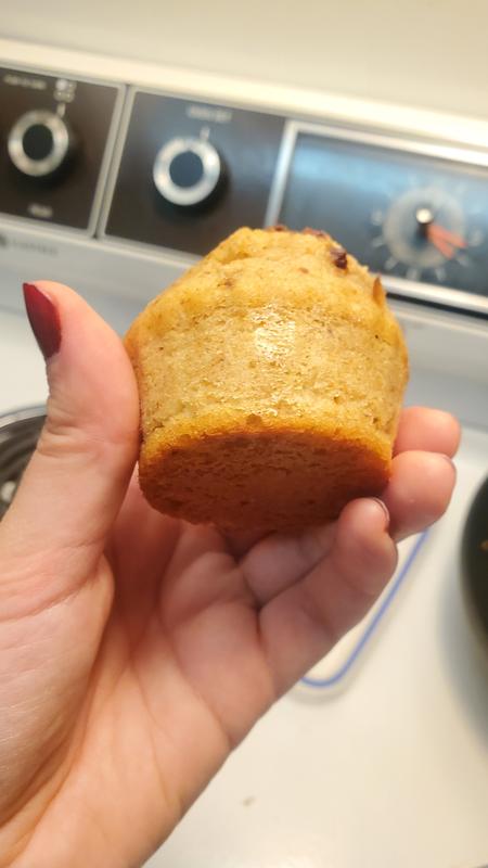 Gave my muffins smooth, ever so slightly scalloped edges & totally smooth bottoms