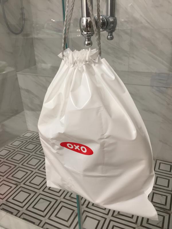The bag that comes with it