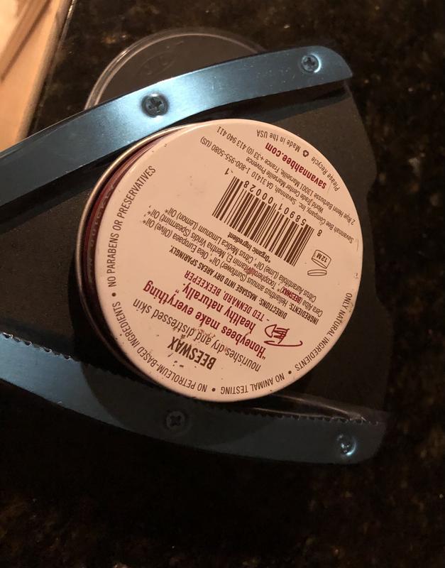 The view of the grip on the underside.