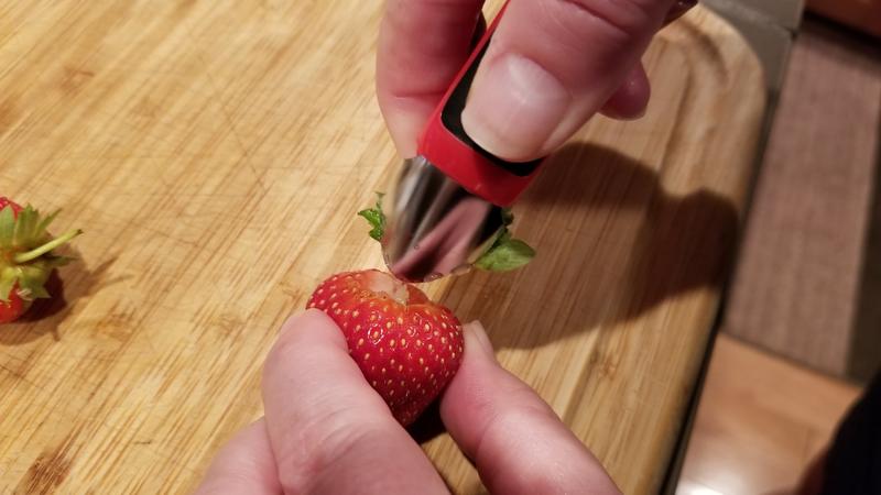 Easily grabs the hull off any sized berry.