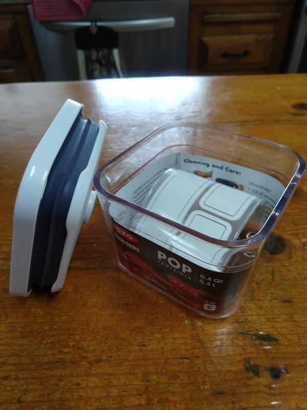 Came with pop lid and lots of adhesive labels