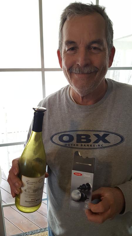 OXO, SteeL Expanding Wine Stopper, Set of 2 - Zola