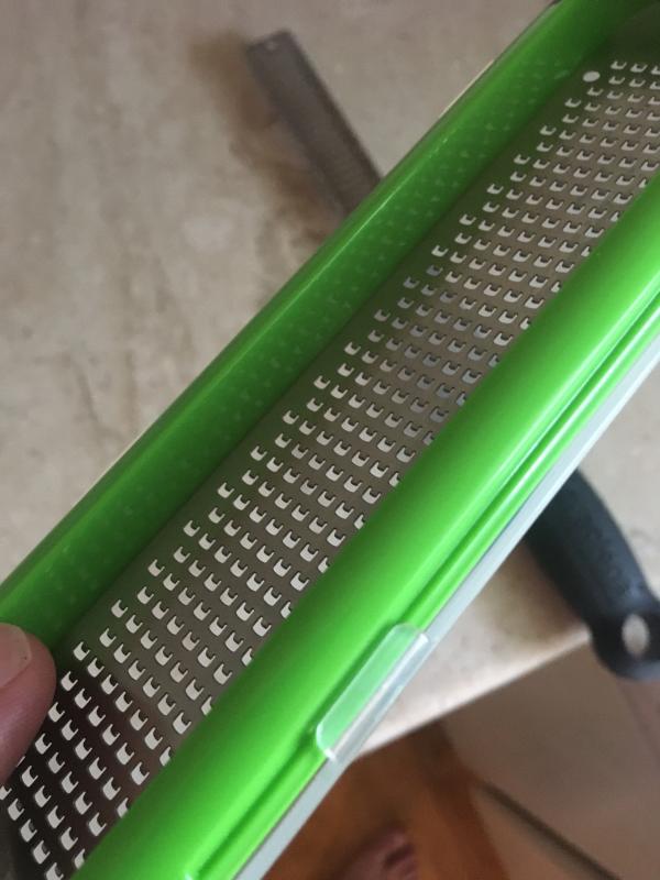Lip on bottom for easy cleaning