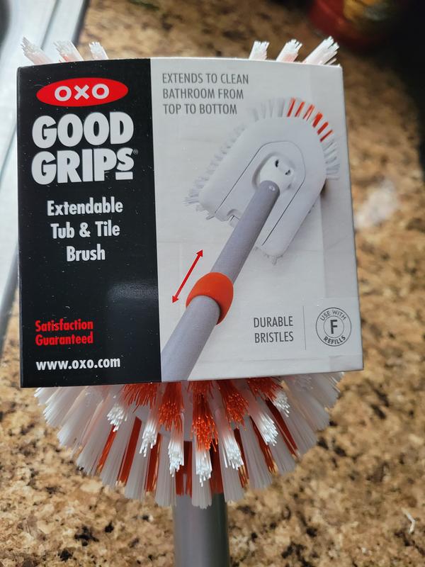 OXO Good Grips Extending Tub and Tile Brush