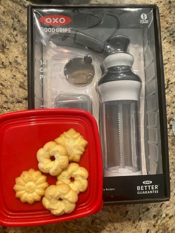 OXO Good Grips 14-Piece Cookie Press Set + OXO Good Grips Cookie Press  Holiday Disk Set: Home & Kitchen 