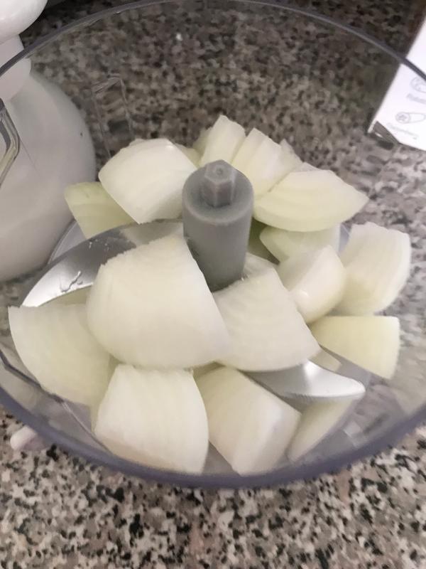 Very sharp blade, Onions before chop