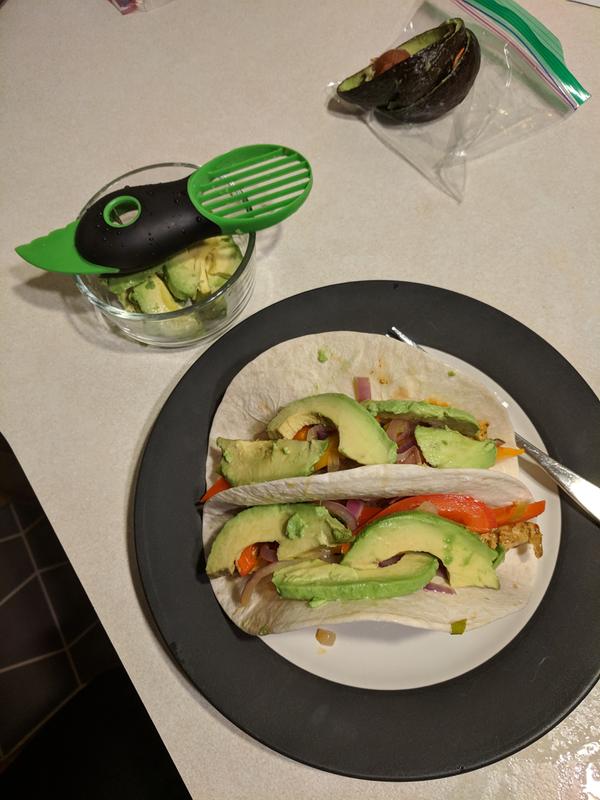Perfectly sliced avocado for my fajitas