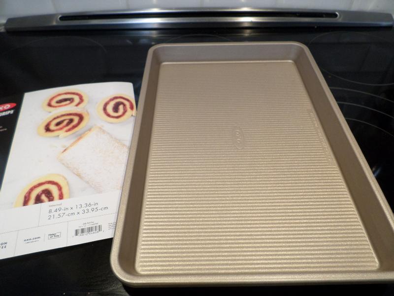 OXO Non-Stick Pro Jelly Roll Pan Baking Sheet 10 x 15-inch