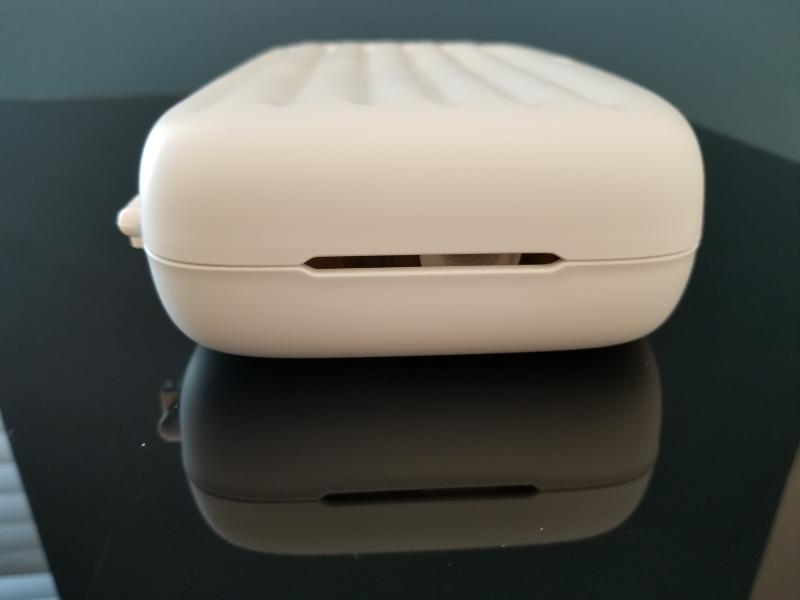 Ventilation holes on both sides to prevent mold growth