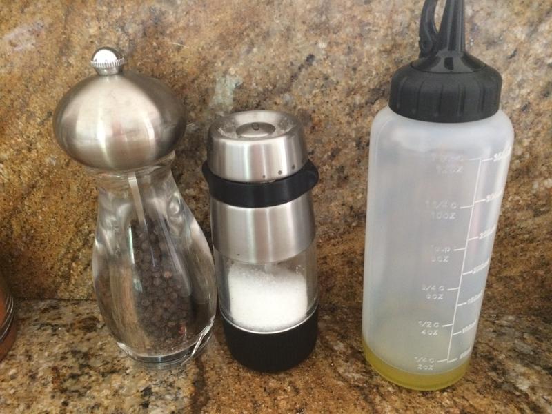 Details about   OXO Good Grips Chef's Squeeze Bottle Set 