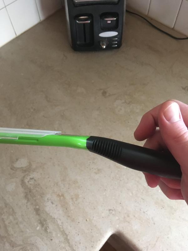 Angle grip makes it seem like it may break?