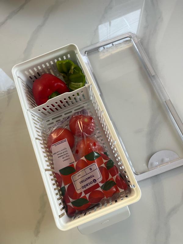 Peppers and tomatoes stored in the OXO box