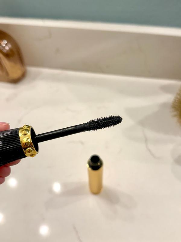 Customer photo for "Gorgeous Luxury Mascara"