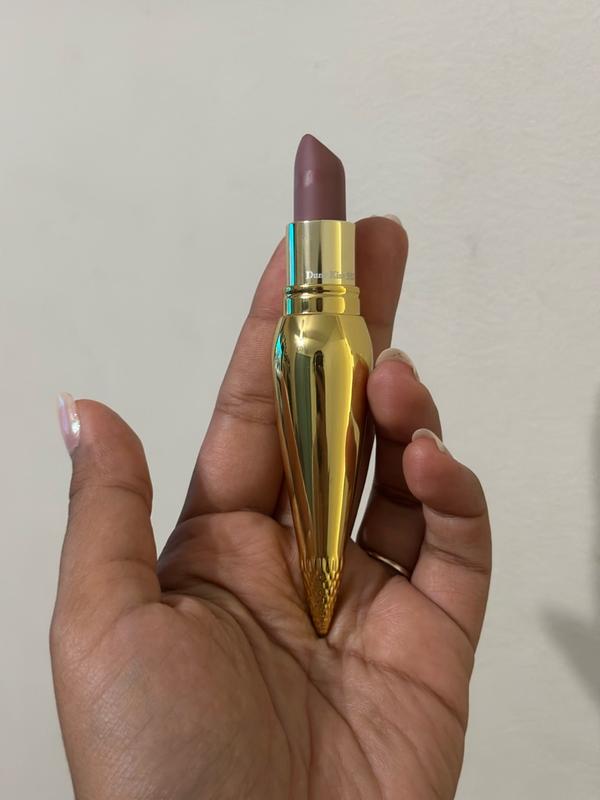 Customer photo for "Elegant and smudge proof"