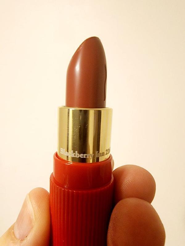 Customer carousel item 9.