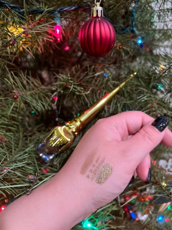 Customer photo for "Gives your eyes a gourges look"