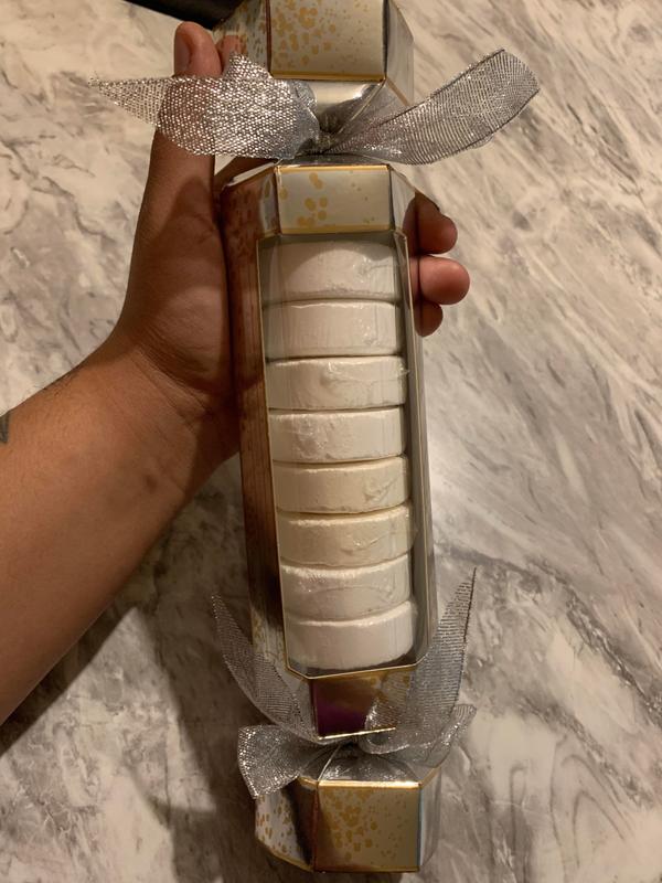 8 Steamer that has a lemony scent