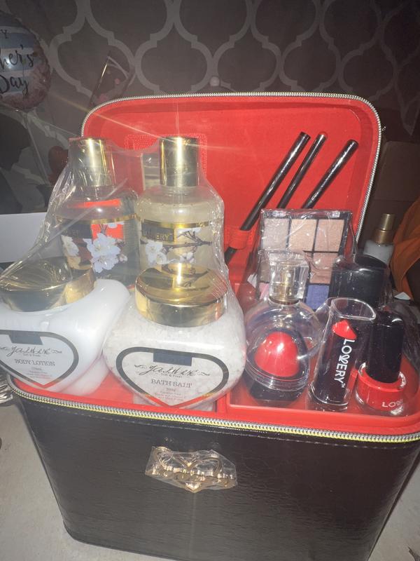 Love my new gift set.