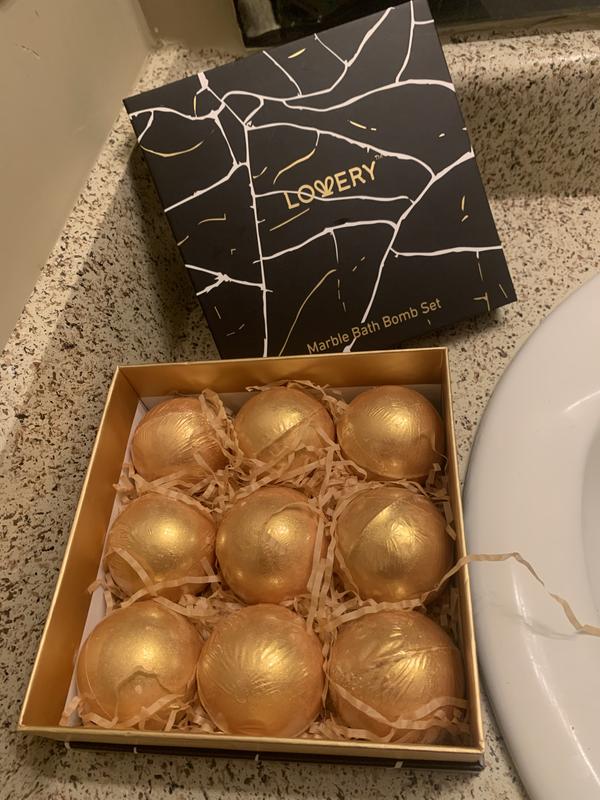 I love my 24kGold bathbombs