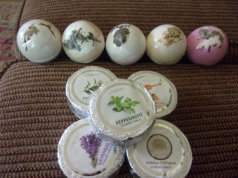 Essential Oil Shower Steamer and Bath Bomb Set