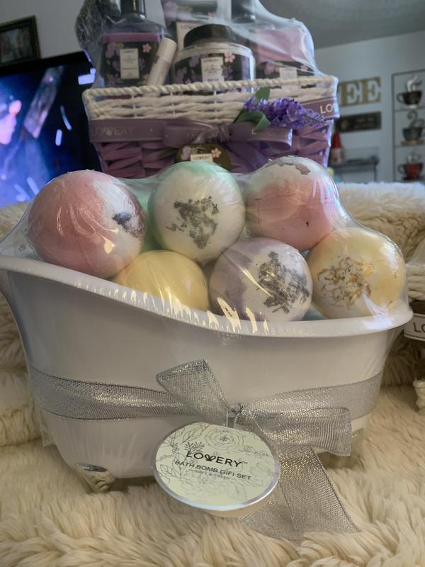 Lovery 11pc Assorted Bath Bombs in Tub #GotitFree