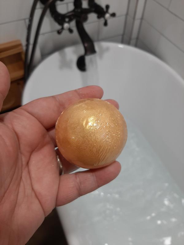 Bath bomb