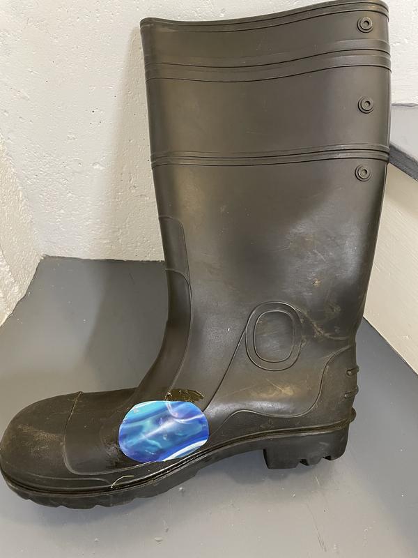 Marshalltown Unisex Black Waterproof Work Boots Size: 11 in the Work  Footwear department at 