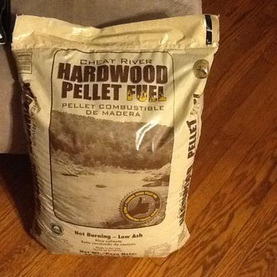 40-lb Heating Wood Pellets at Lowes.com