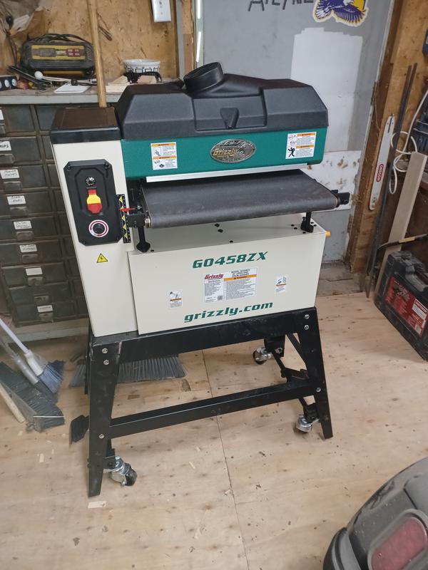 Grizzly 120 Volts 16-Amp Variable Drum Corded Sander with Dust