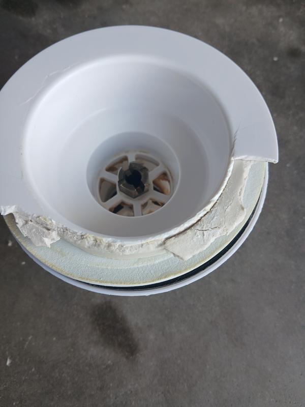 allen + roth 4.5-in Plastic Rust Resistant Strainer with Lock