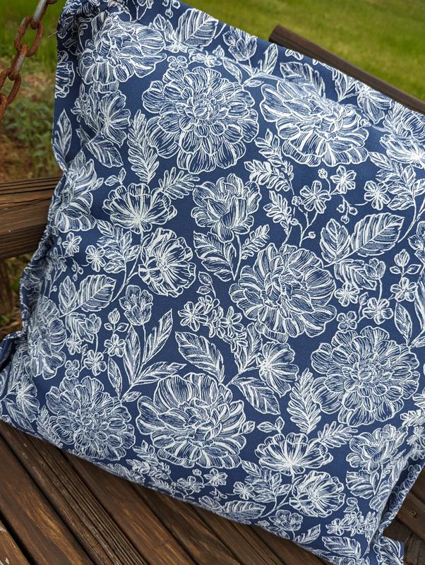 allen + roth Floral Dusty Blue Square Throw Pillow in the Outdoor  Decorative Pillows department at