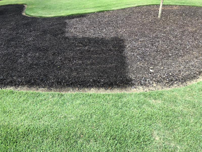 Mulch Dye – Renews Faded, Lifeless Mulch – LawnStar