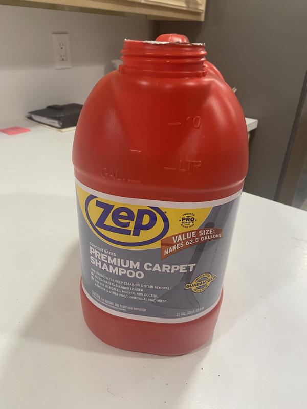 Zep Premium Carpet Shampoo - 1 Gal (Case of 4) - ZUPXC128 - Deep Cleaning  and Stain Removal, For Carpet Machines