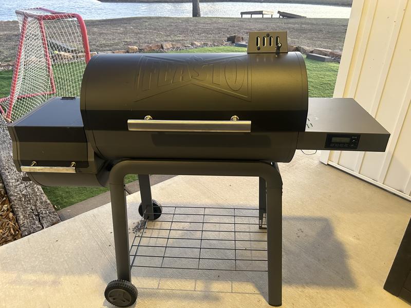 Feasto 30-in W Black Barrel Charcoal Grill in the Charcoal Grills