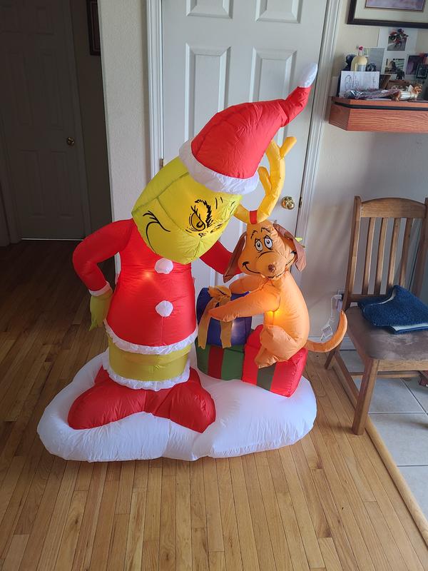 Gemmy 6-ft Lighted Dr. Seuss The Grinch Gift Box Christmas Inflatable ...