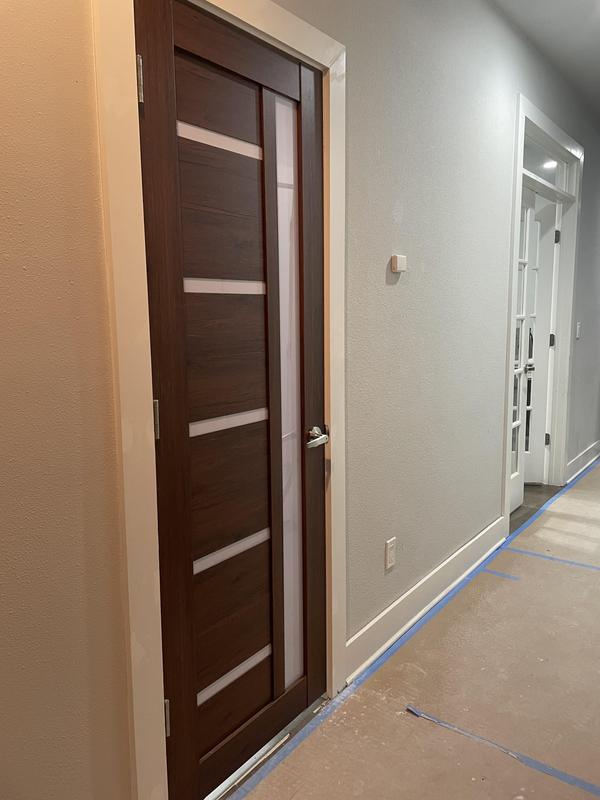 Valusso Design Pensacola 24-in x 80-in Whiskey Oak Frosted glass ...