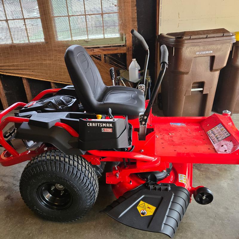 CRAFTSMAN Z3200 42-in Single cylinder Gas Zero-turn riding lawn mower ...
