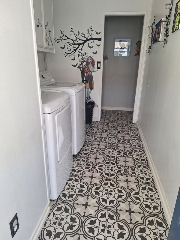 Satori Nouveau Flora Deco 8-in x 8-in Matte Porcelain Encaustic Floor and Wall Tile (0.43-sq. ft/ Piece)