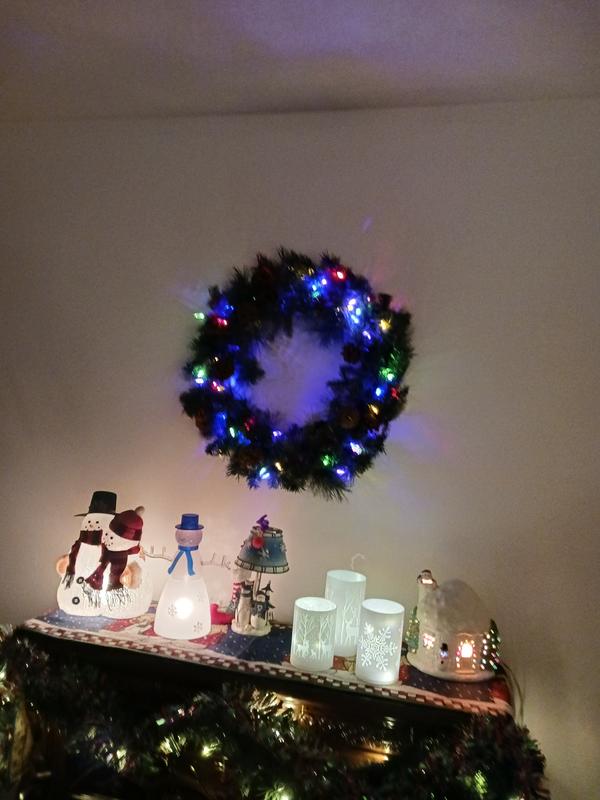 GE 26-in Pre-lit Indoor Battery-operated Green Mixed Needle