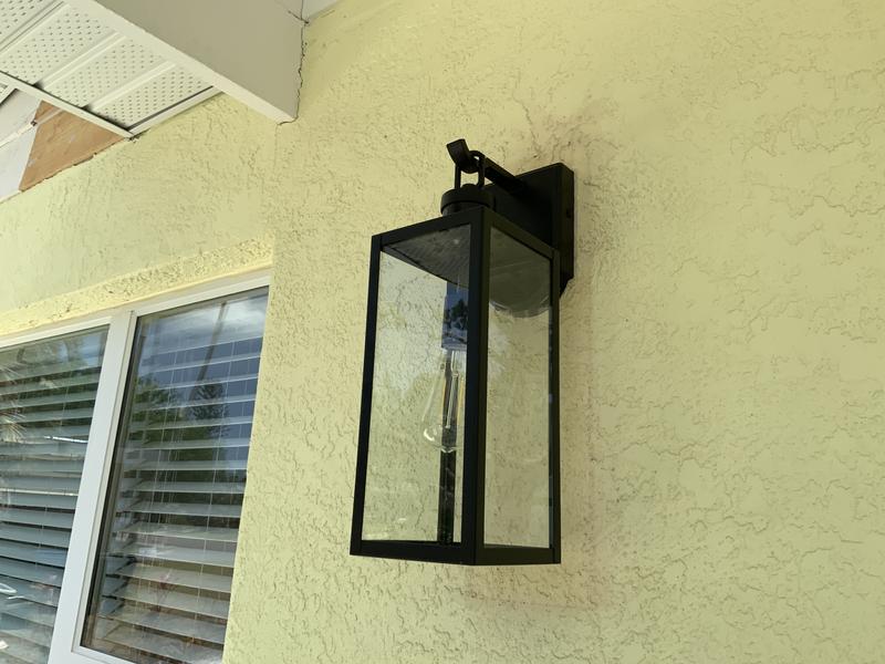 KODA Williams 1-Light 15.5-in H Matte Black Dusk to Dawn LED