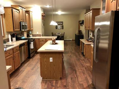 hillcrest hickory pergo