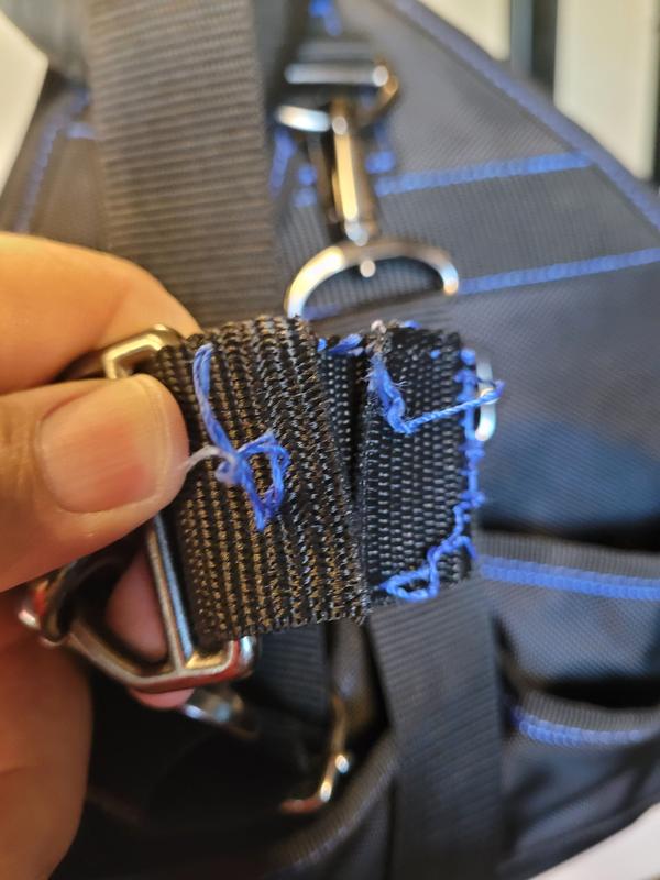 How to Fix a Broken Bag Buckle : 6 Steps - Instructables