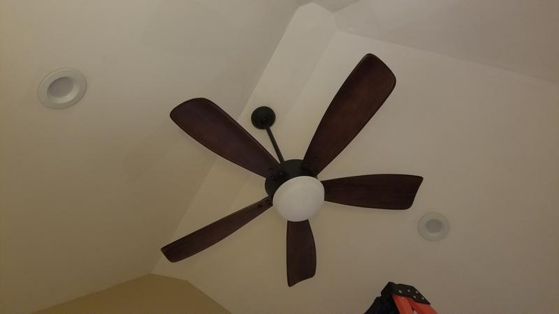 Harbor Breeze Saratoga II 60-in Oil Rubbed Bronze LED Indoor Ceiling Fan with Remote (5-Blade)