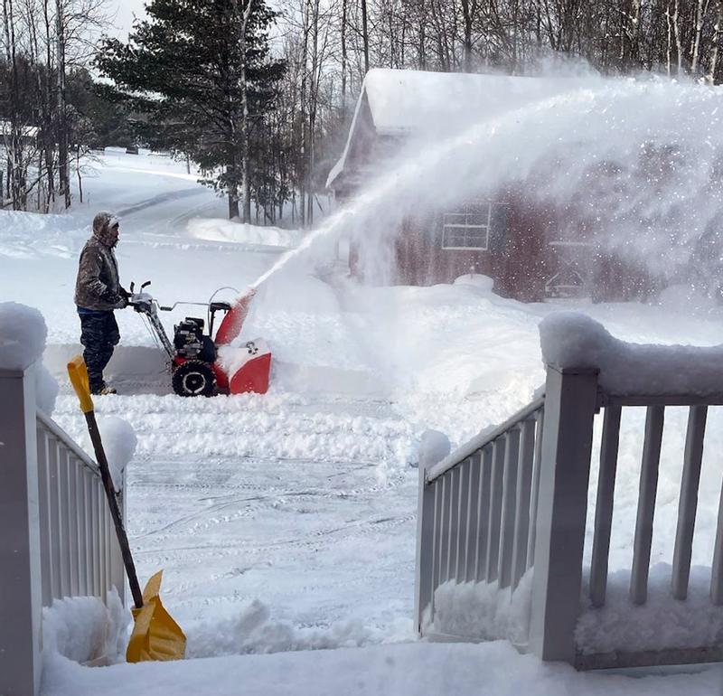Ariens Deluxe 28 in Two stage Self propelled Gas Snow Blower in the Snow Blowers department at Lowes
