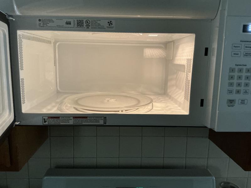 GE 1.6-cu ft 1000-Watt 29.88-in Over-the-Range Microwave