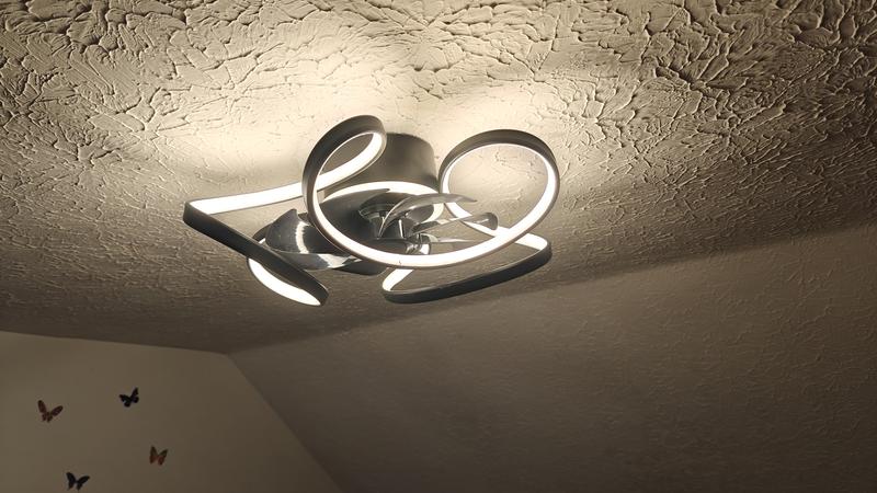 Oaks Decor Cotti 22-in Black with Clear Blades Color-changing