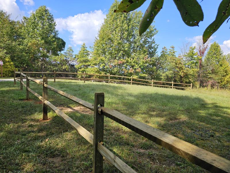 Split rail deals fence lowes