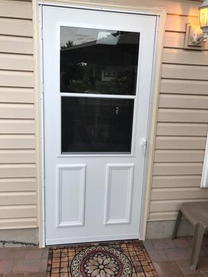 LARSON Villager 36-in x 81-in White Wood core Reversible